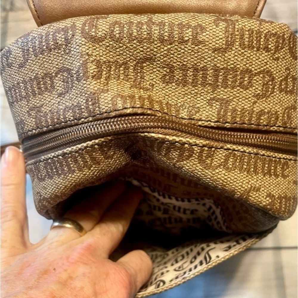 Juicy Couture Modern Chic Medium Macroon Dot Backpack- Brown 🔥EUC🔥 - Picture 10 of 15